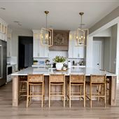 Canyon Rim Farmhouse