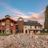 Compass Rose Lodge / Huntsville Square