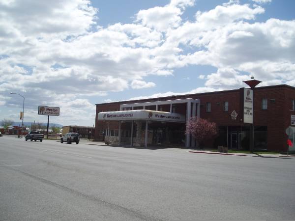 Vernal (5/1/2006 - Credits: Mimi Davis-Taylor)
