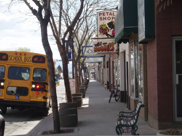 Vernal (5/1/2006 - Credits: Mimi Davis-Taylor)
