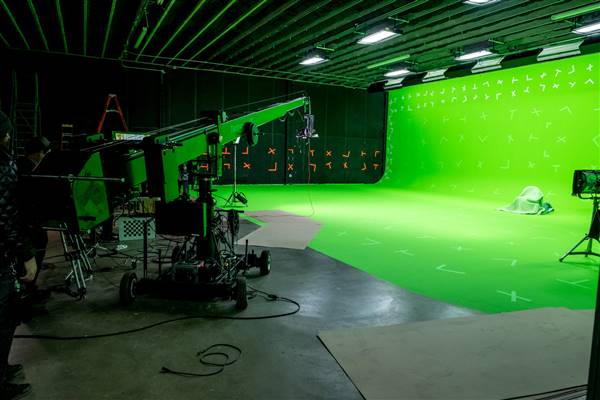 Redman Movies & Stories - Green Screen Main Stage (Digital VFX) (5/8/2018)