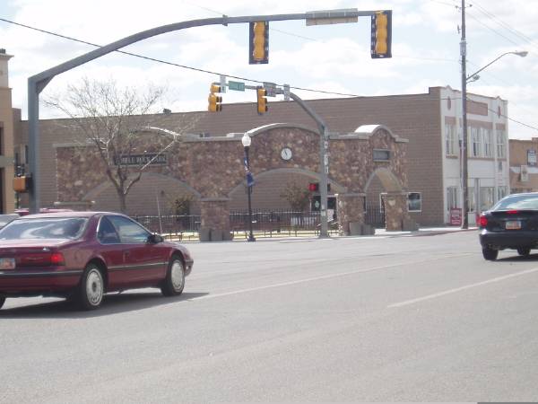 Vernal (5/1/2006 - Credits: Mimi Davis-Taylor)