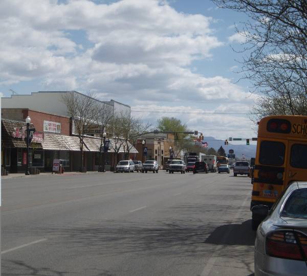 Vernal (5/1/2006 - Credits: Mimi Davis-Taylor)