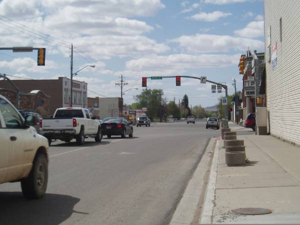 Vernal (5/1/2006 - Credits: Mimi Davis-Taylor)