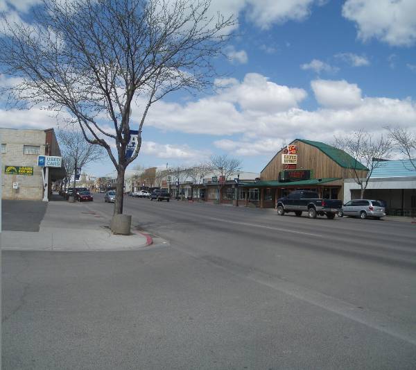 Vernal (5/1/2006 - Credits: Mimi Davis-Taylor)